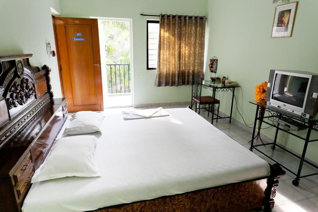 Amigo Serviced Pune