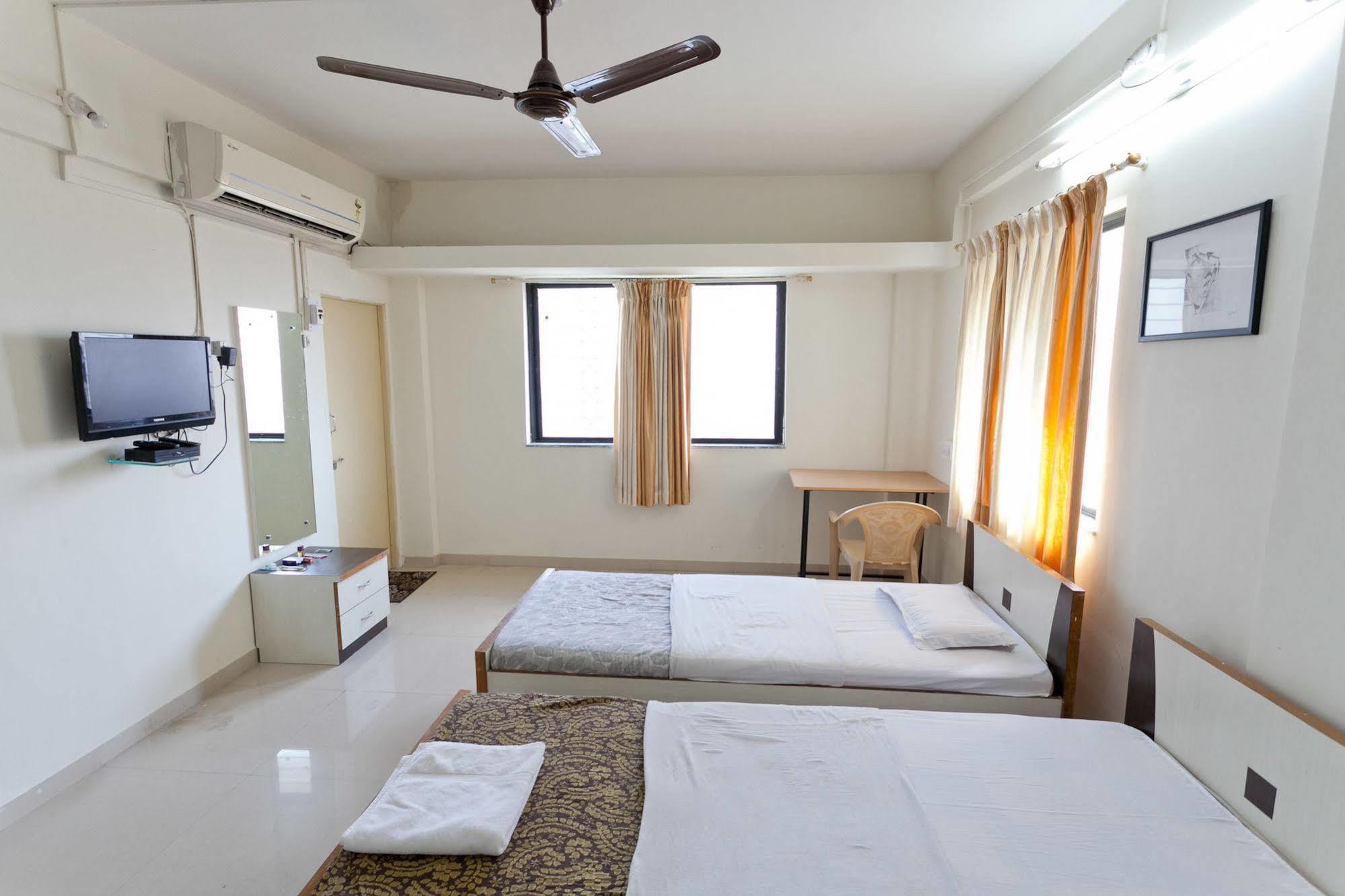 Apartment Amigo Serviced Pune